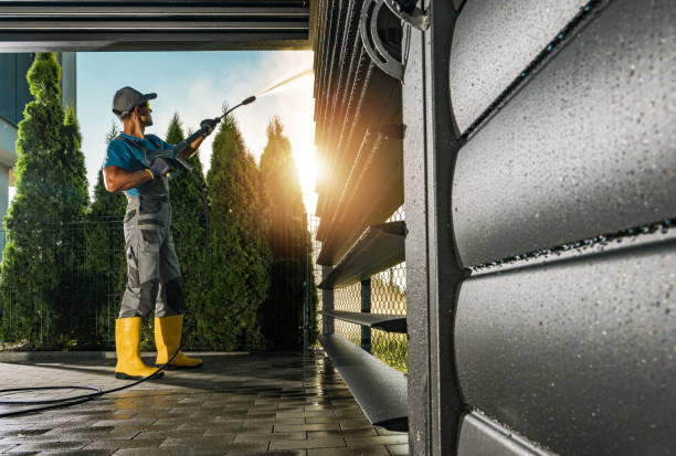 Best Animal Enclosure Cleaning  in Red Oak, TX